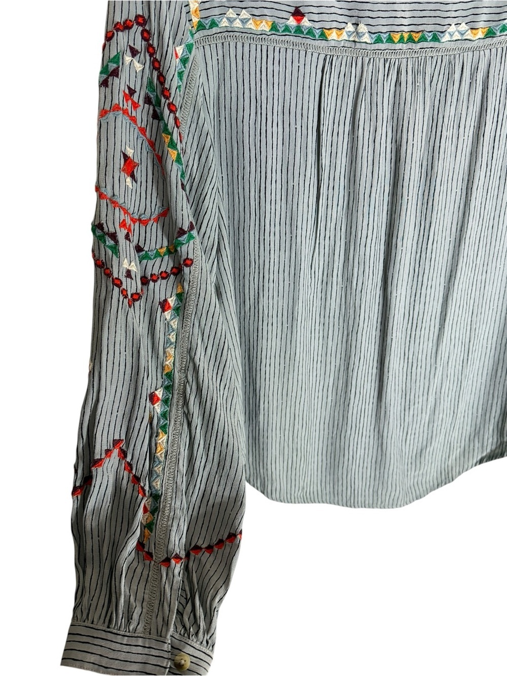Anthropologie Akemi + Kin Embroidered Boho Peasant Blouse Size 2 - Picture 7 of 9